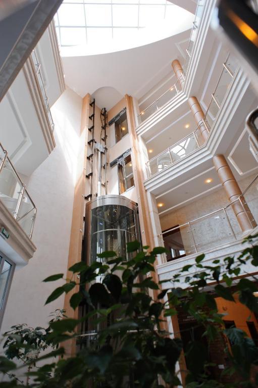Karpaty Hotel Khust Exterior foto